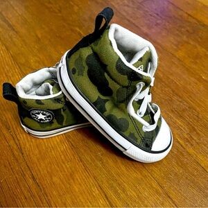 Converse Chuck Taylor All Star Street Mid Camo sneakers ~ Size 6 ~
